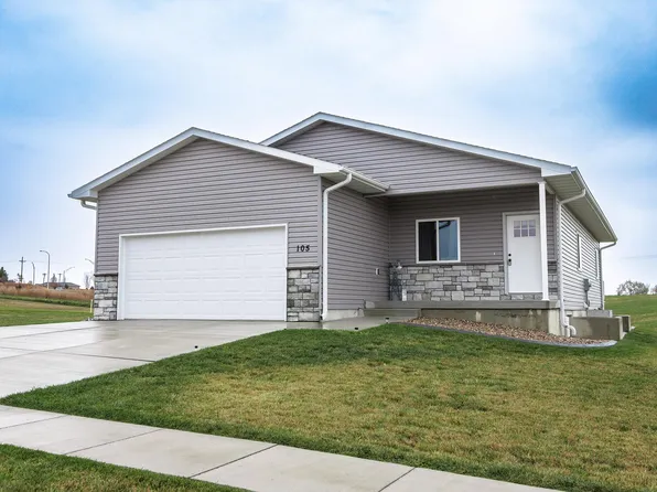 105 W 14th St, Madison, NE 68748