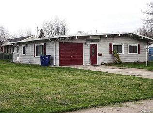 53 Coronation Dr, Amherst, NY 14226