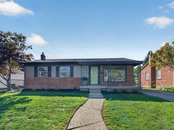 16354 Drake St, Southgate, MI 48195