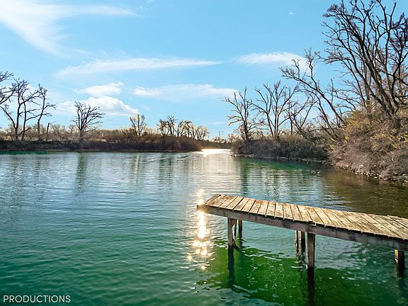 3rd image of 2010 N Lincoln Lake Dr