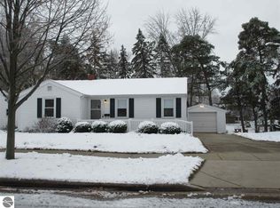 999 Falkirk Rd, Alma, MI 48801