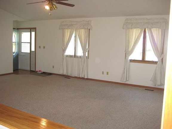 3rd image of 305 David Dr