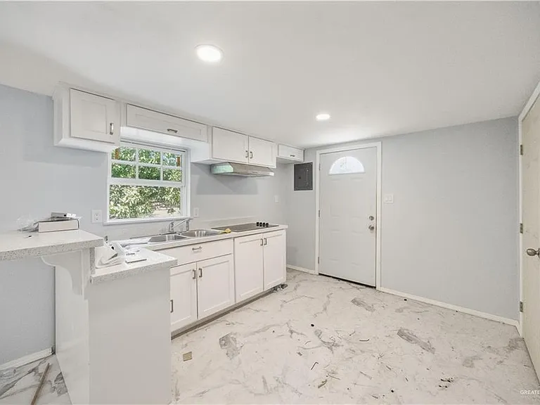 1414 N Glasscock Rd — Photo 4