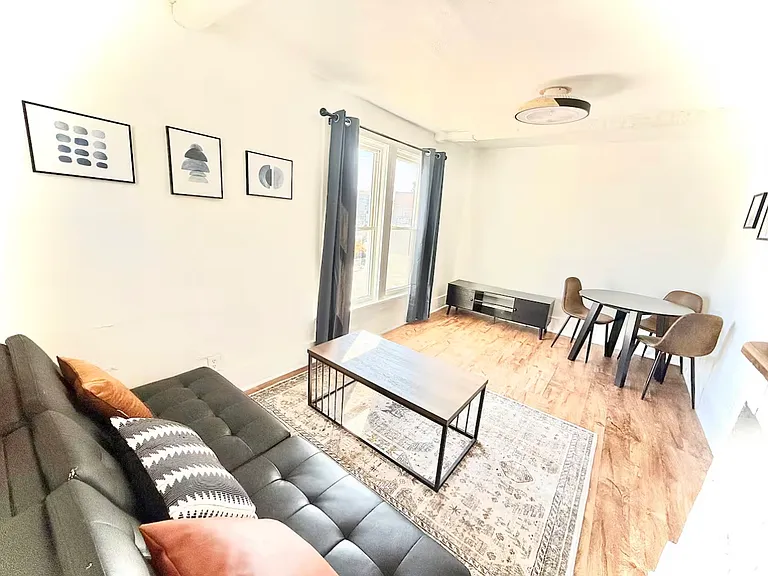 1316 Franklin St #4 — Photo 1