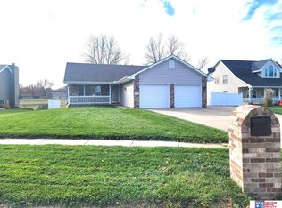 377 Star St, Seward, NE 68434