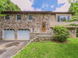 321 Pond Rd, Freehold, NJ 07728