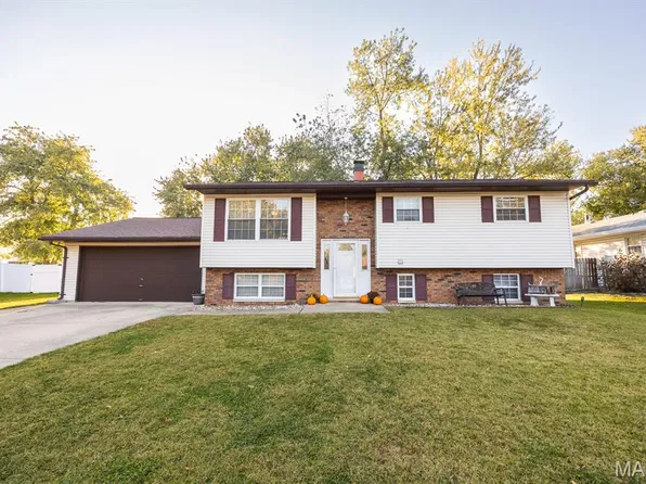 403 Roland Ave, New Baden, IL 62265