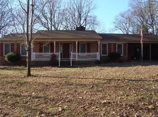 3711 Hickory Nut Rd, Shelby, NC 28150