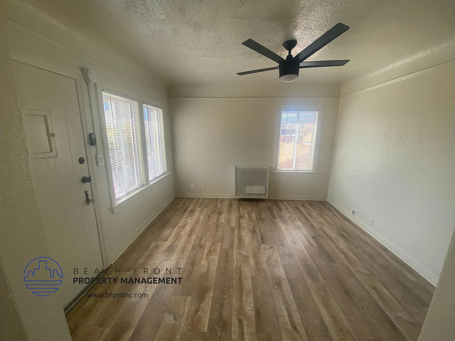 566 W. 17th St. — Photo 4