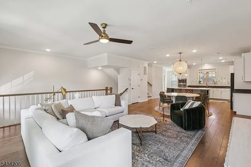 4 bed, 3.5 bath, $6,500 — Photo 3