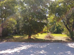205 Lynn Dr, Bryan, TX 77801