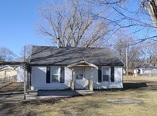 2nd image of 418 Spratley St