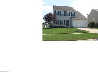 37853 Pebble Lake Trl, North Ridgeville, OH 44039