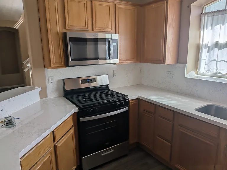 1113 Scenic Park Ter — Photo 7