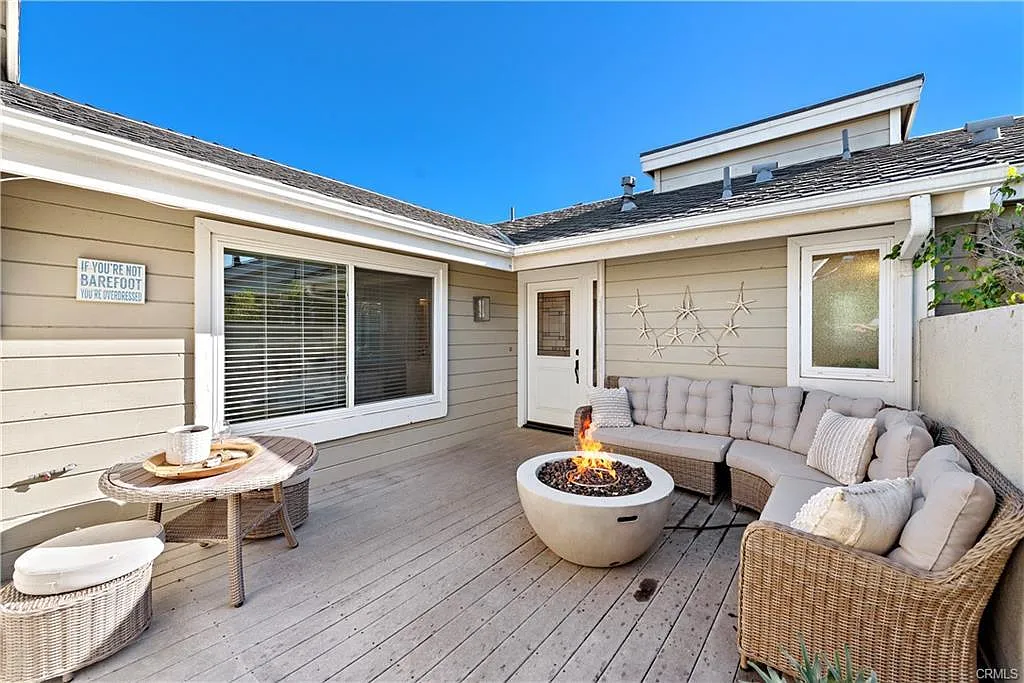 Front patio - 24676 Morning Star Ln
