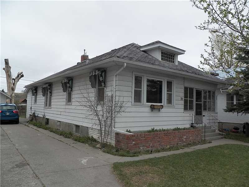 1st image of 39 Burlington Ave
