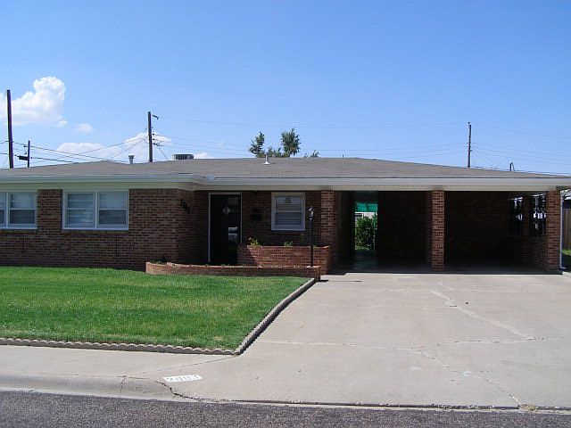 1st image of 2803 Redwood Dr