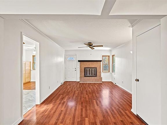 5th image of 9332 Goddard St