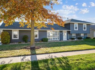 4559 Orchard Dr NW, Cedar Rapids, IA 52405