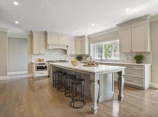 300 Kenrick St, Newton, MA 02458