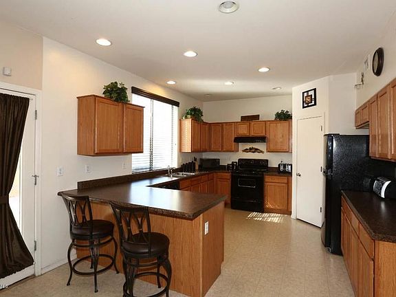 5th image of 1451 E Sunset Dr