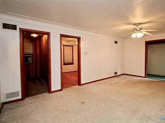 4th image of 2037 Duchesse Dr