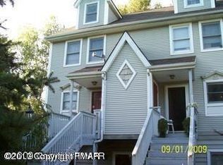 3 Greentree Dr, East Stroudsburg, PA 18301
