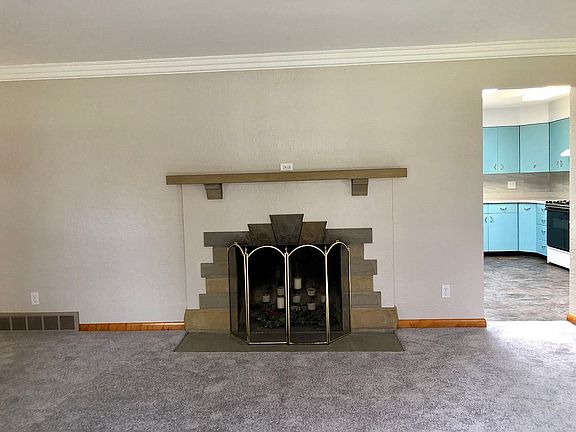 2nd image of 697 Sueden Dr