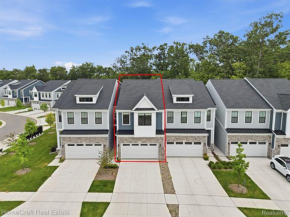 2nd image of 9880 Firwood St