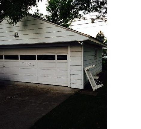 3rd image of 95 Pearce Dr