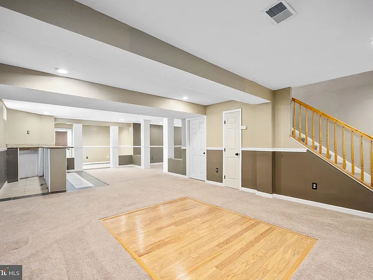 9320 Birch Cliff Dr — Photo 52