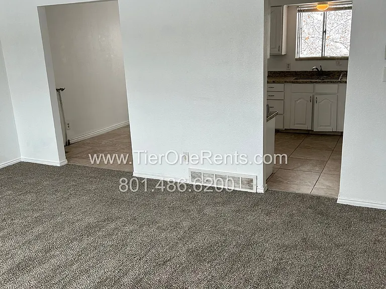 10470 S 700 E #A — Photo 3