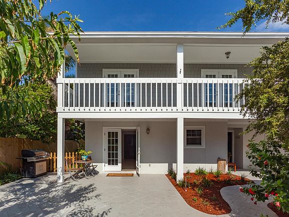 3rd image of 1878 Beach Ave