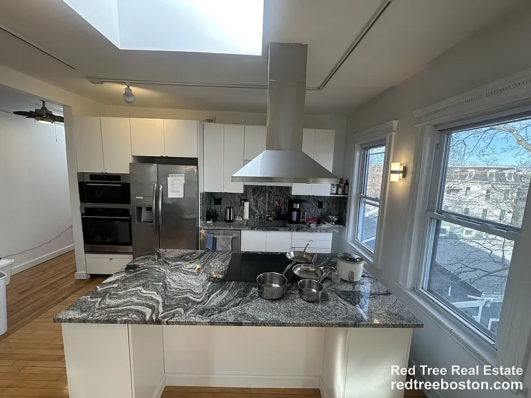 229 Harvard St #6 — Photo 3