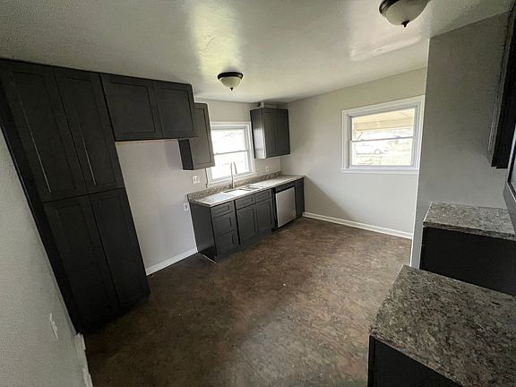 4th image of 25329 Pearl St #25329