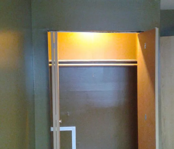 124 N Waller Ave #B — Photo 4