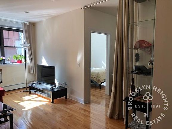3rd image of 165 Joralemon St #2C