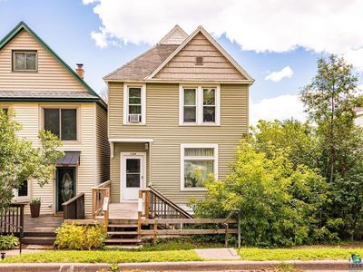 1124 E 6th St, Duluth, MN, 55805