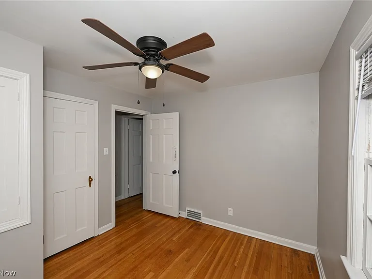 3699 Bainbridge Rd — Photo 24