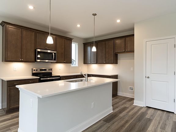 7th image of this home