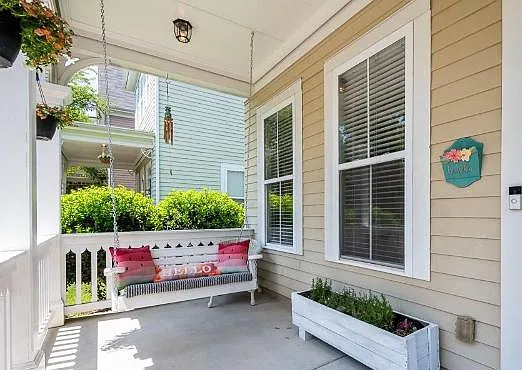 3 bed, 2.5 bath, 1522 sqft, $1,895 — Photo 2