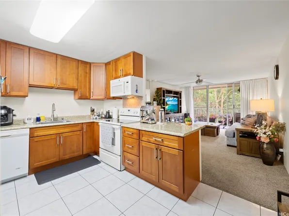 95-2039 Waikalani Pl APT C402, Mililani, HI 96789