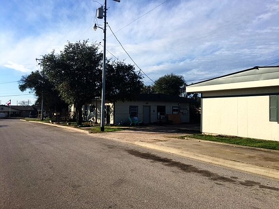 5th image of 104 Oakland Dr