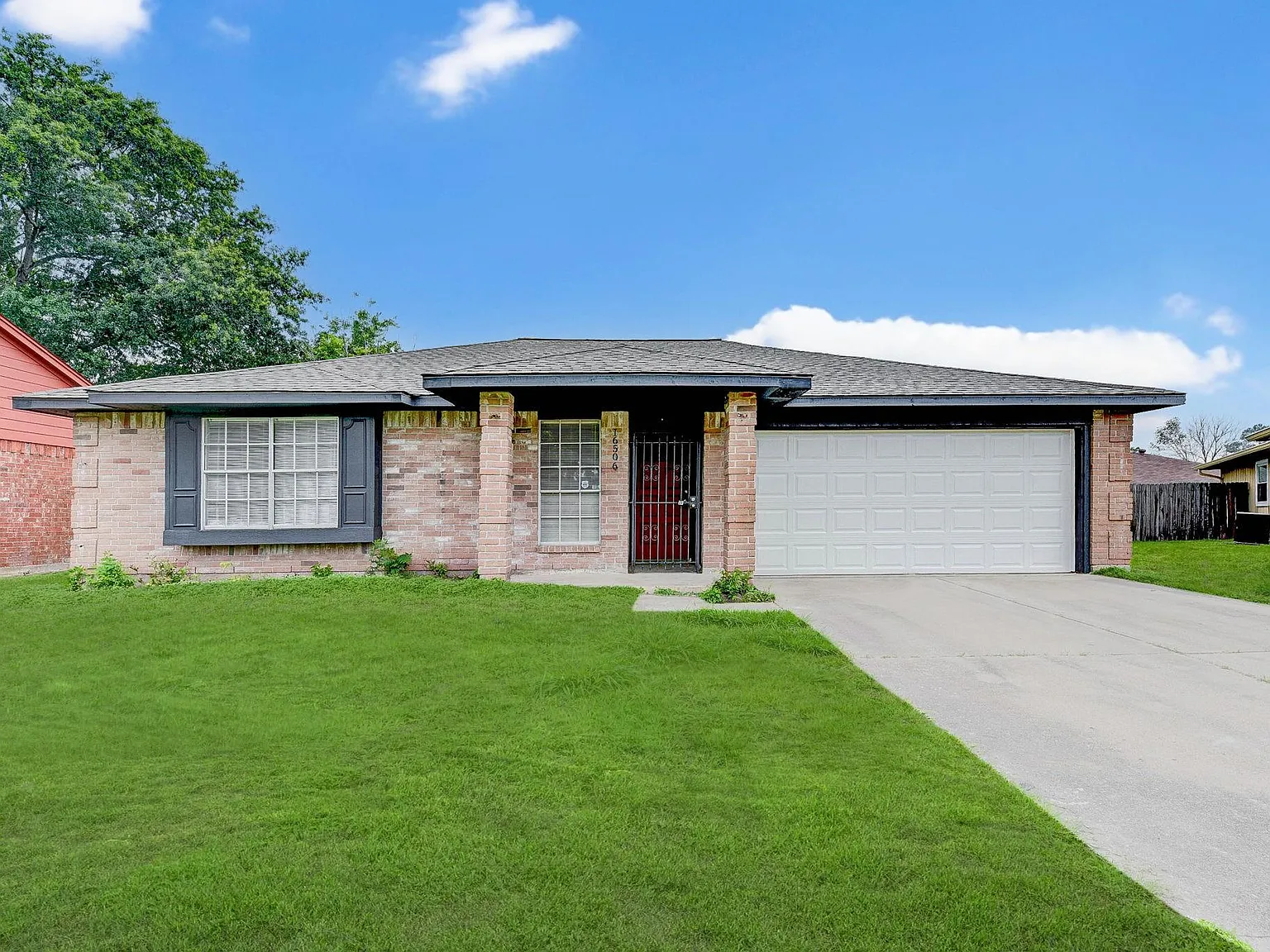 4 bed, 2.0 bath, 1518 sqft, $2,180 — Photo 1
