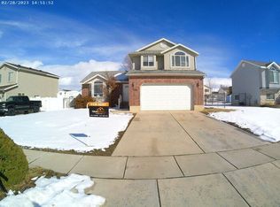 1586 N 2340 W, Clinton, UT 84015