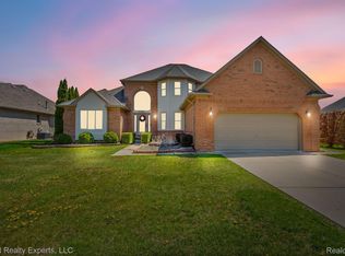 51874 Emil Dr, Macomb, MI 48042