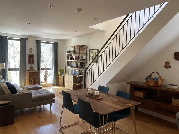 167 Devoe Street image 1 of 13