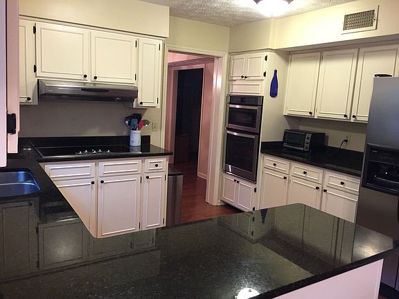 Lots of counters space