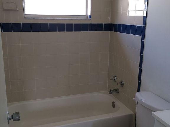 5th image of 2390 NW 6th Ct