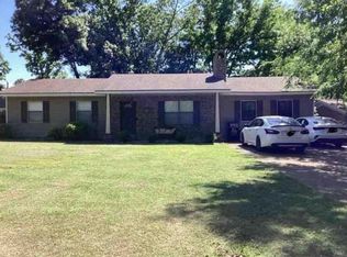 250 Bluff View Dr, Batesville, AR 72501